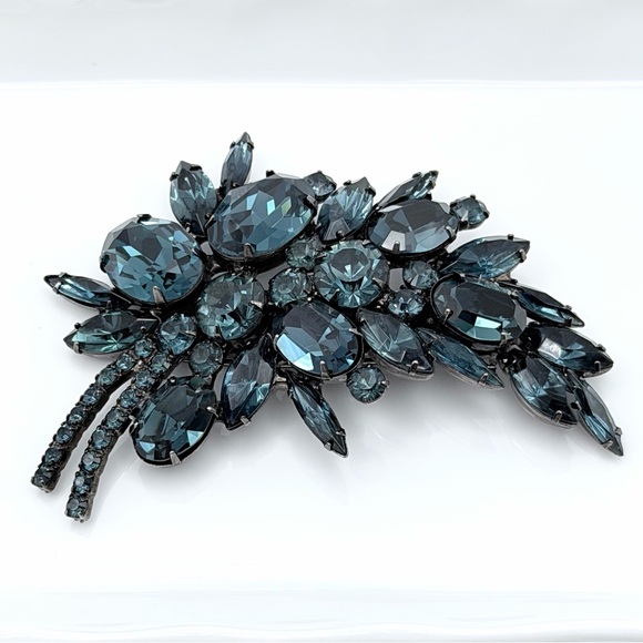 Jennifer Behr Teal Crystal Floral Hair Clip main image 4